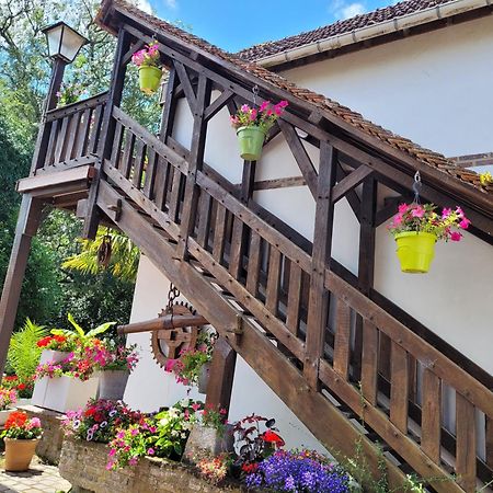 Gîte Le Balcon Flaubert Forges-les-Eaux Extérieur photo