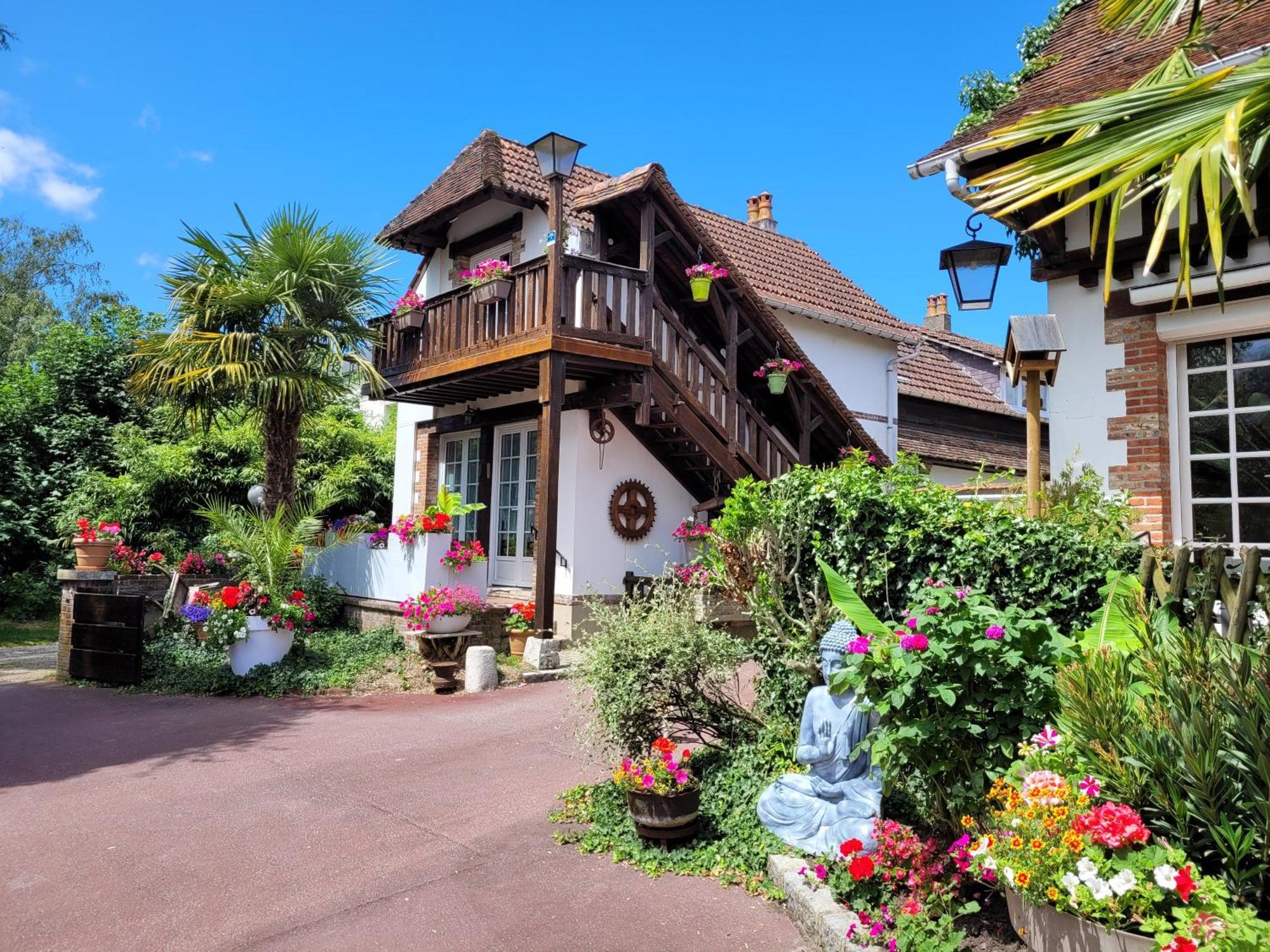 Gîte Le Balcon Flaubert Forges-les-Eaux Extérieur photo